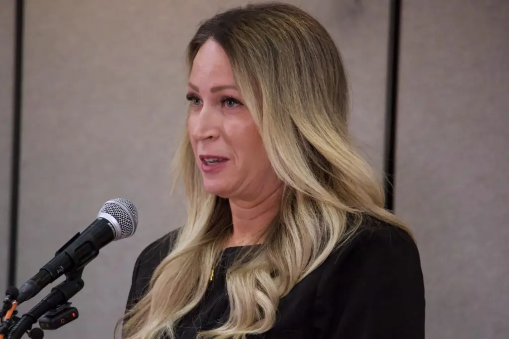 176175829252331m13ymdhveo-apn-scaled267718