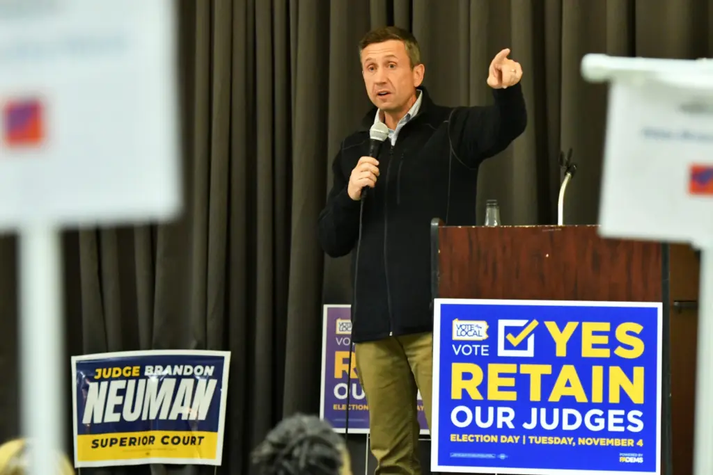 1761851906679970ixspy6gx3i-apn-scaled126021