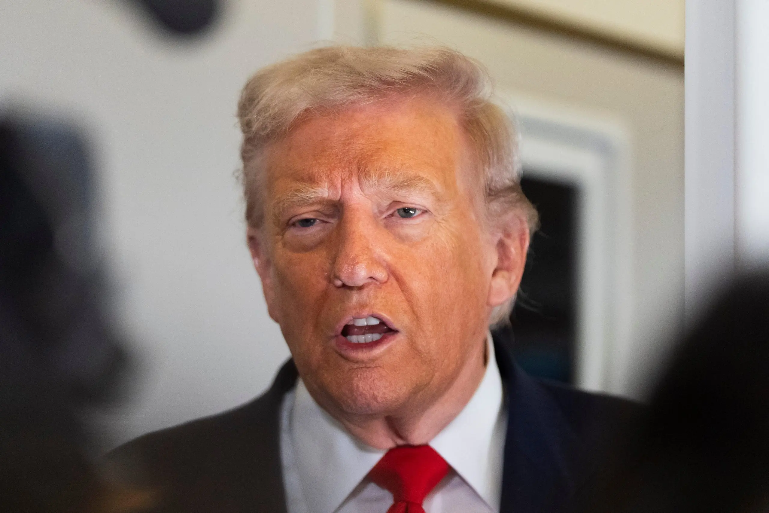 1762103895551650cxnxtkjey0-apn-scaled803065