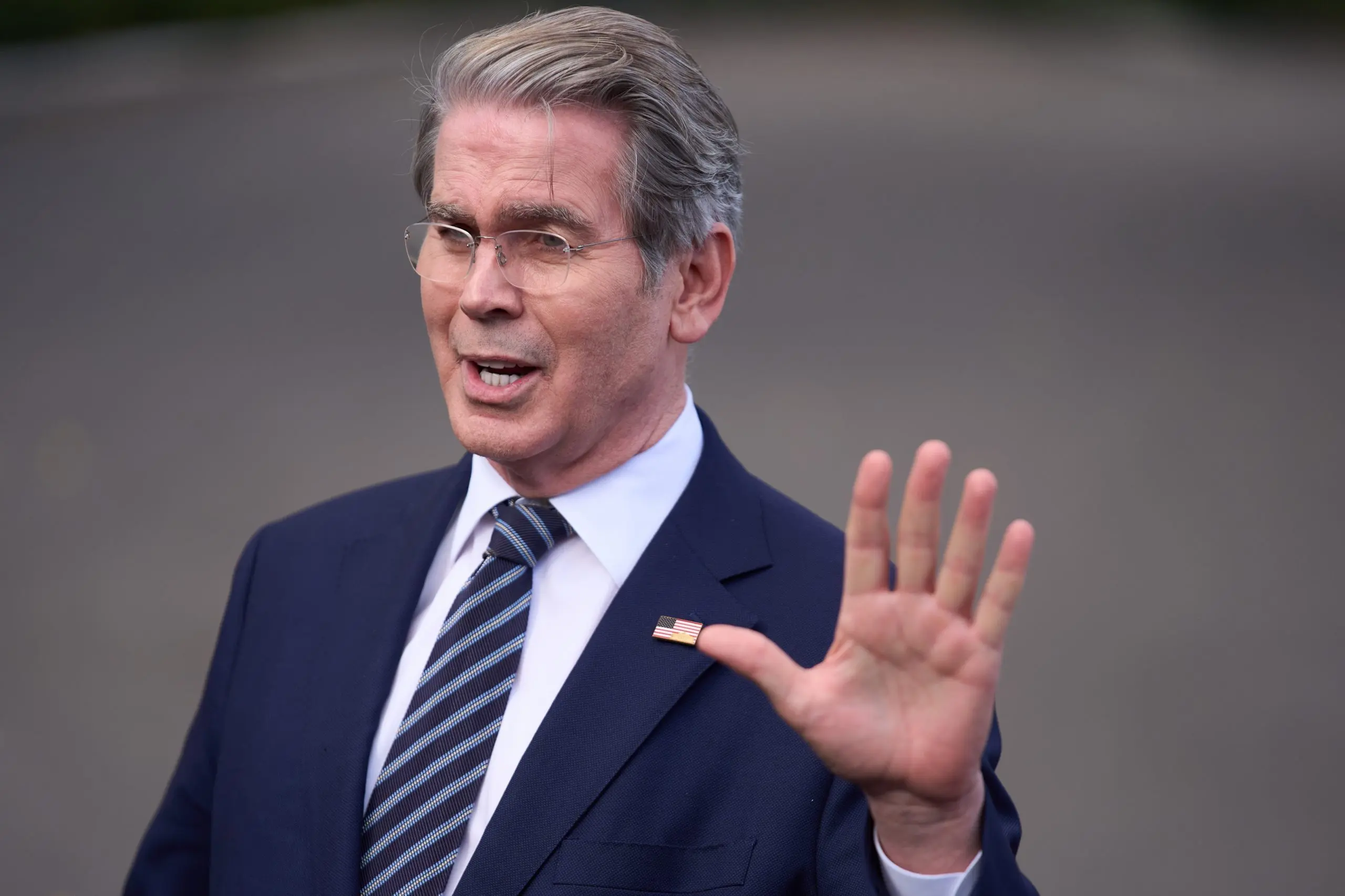 1762229894689837xzdybhmvl3-apn-scaled888080