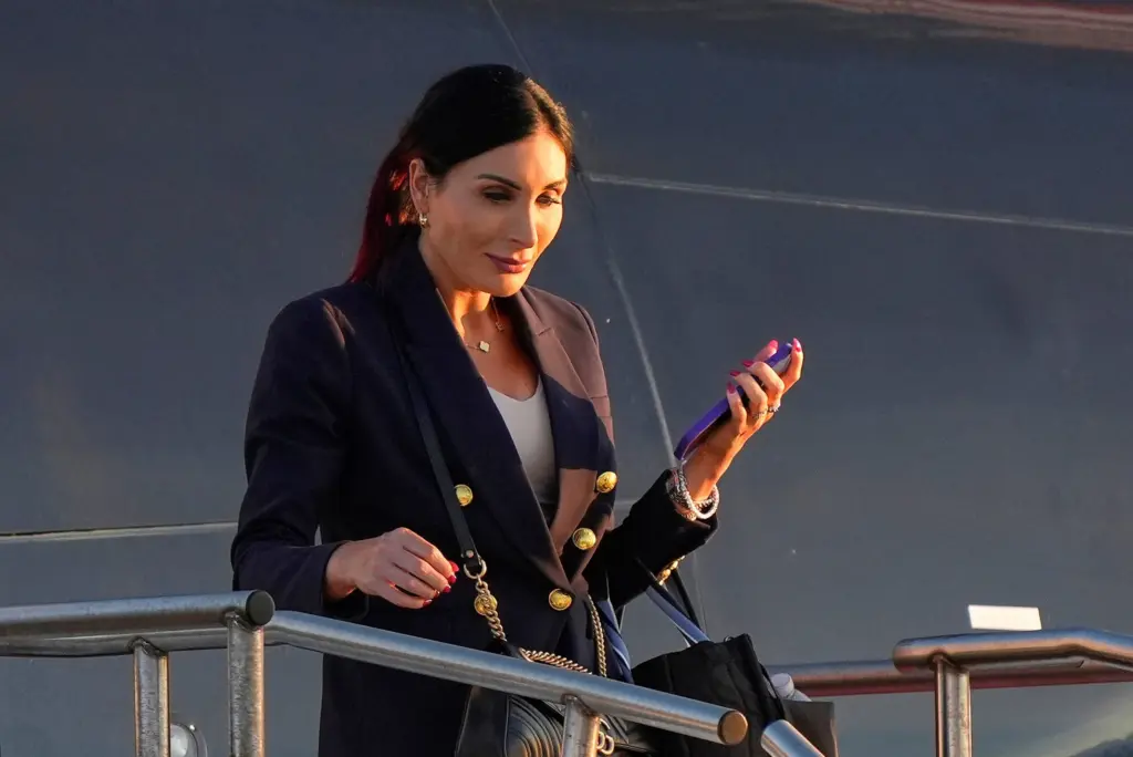 17622911038333840bpgod2u8r-apn-scaled547474