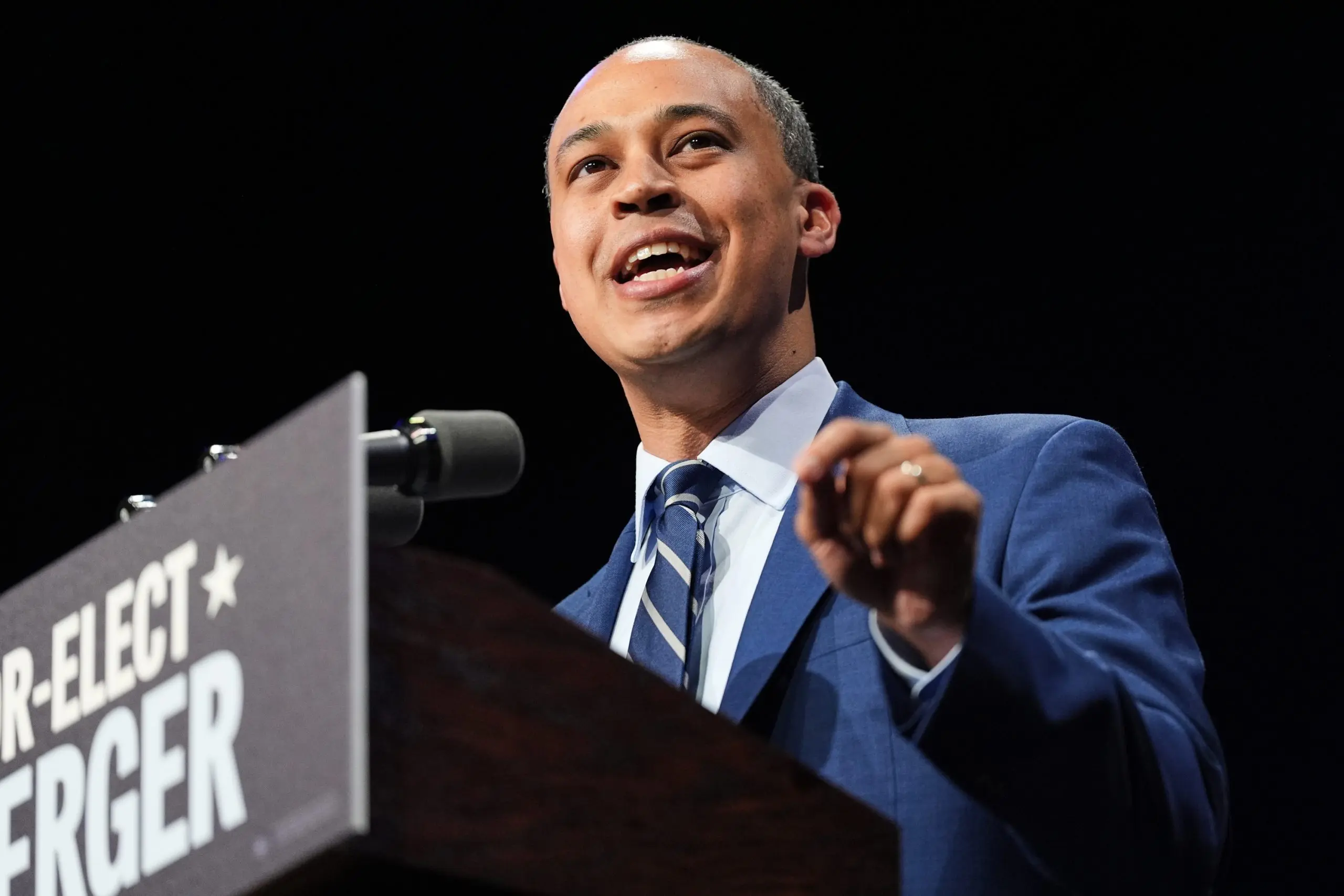 1762316293523544vsx66ndw8a-apn-scaled670670