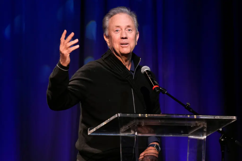 1762543106528974be4uy6lfym-apn-scaled708839