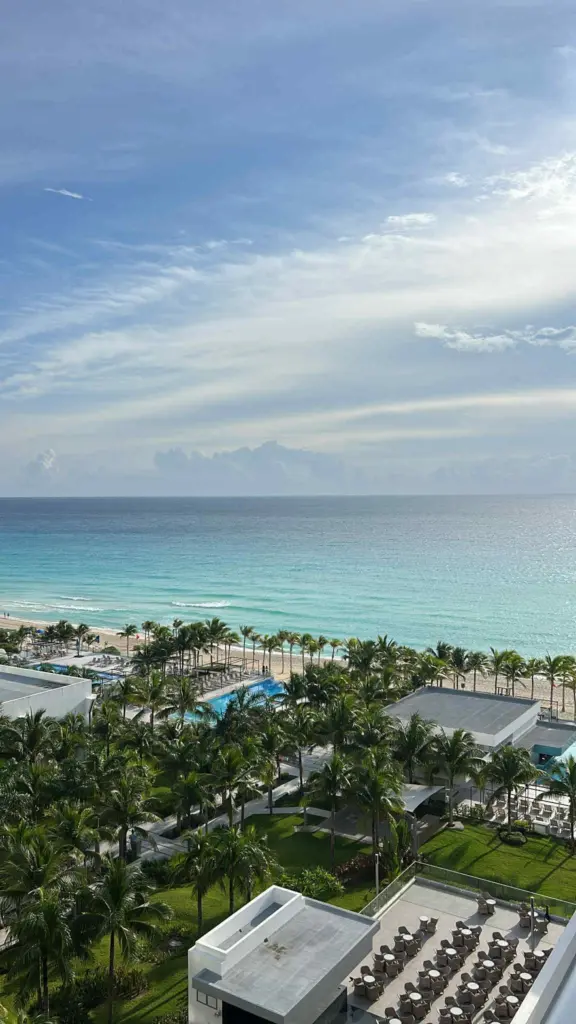 c4837af5-7504-42b5-97cc-23f9578c67cb