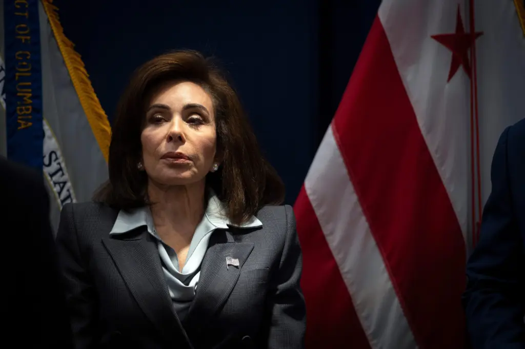 176369149723925bbakp737qg-apn-scaled184645