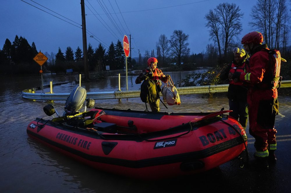 Pacific Northwest braces for more heavy rain, after powerful storm ...