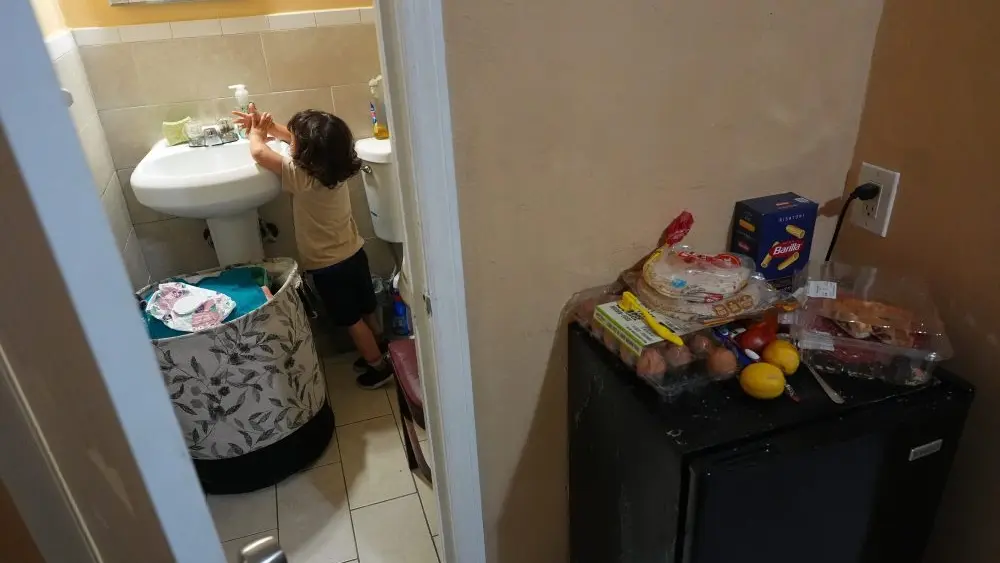 1765433902655740frs9jqp53n-apn814437