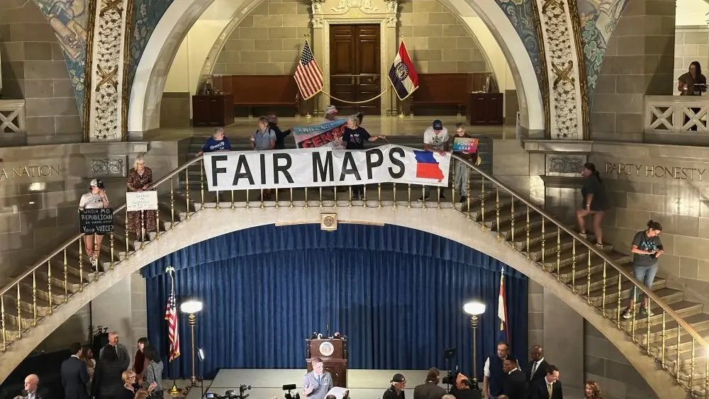 1765718296939988ova95z6um2-apn977613