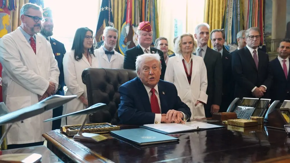 1766085499513885eaumiqdam9-apn413808