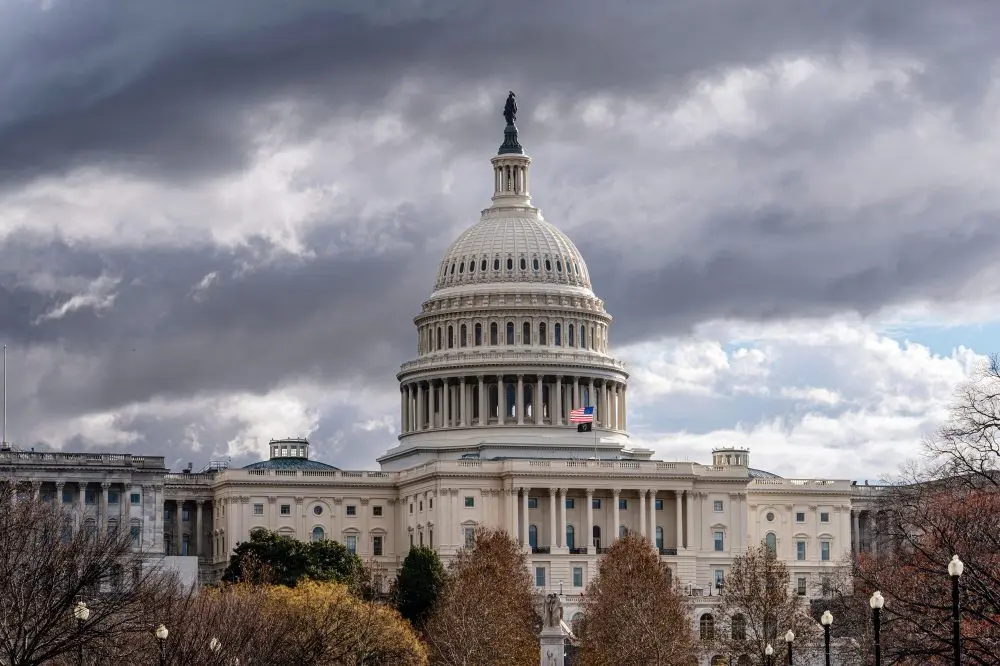 1766168299615582pfzqmyeeb7-apn327917