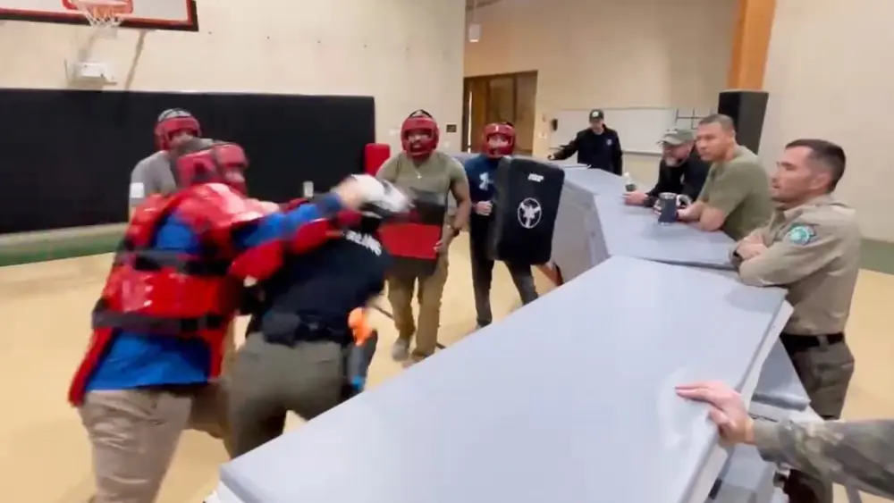 1766243898418091ju2horskxn-apn550161