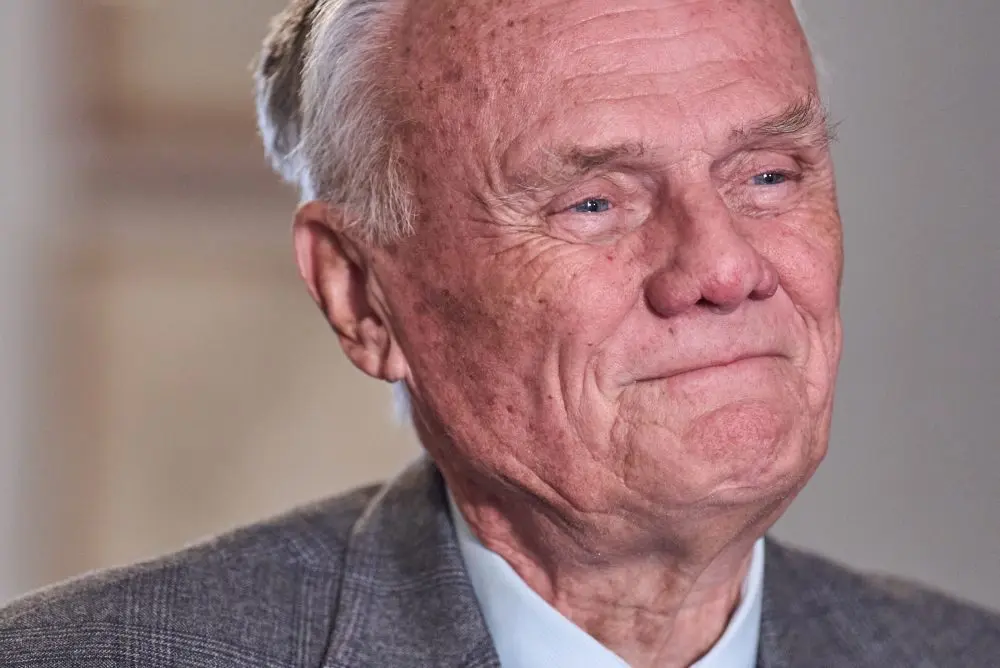 1767187096951717sb1yx6q3ij-apn514037