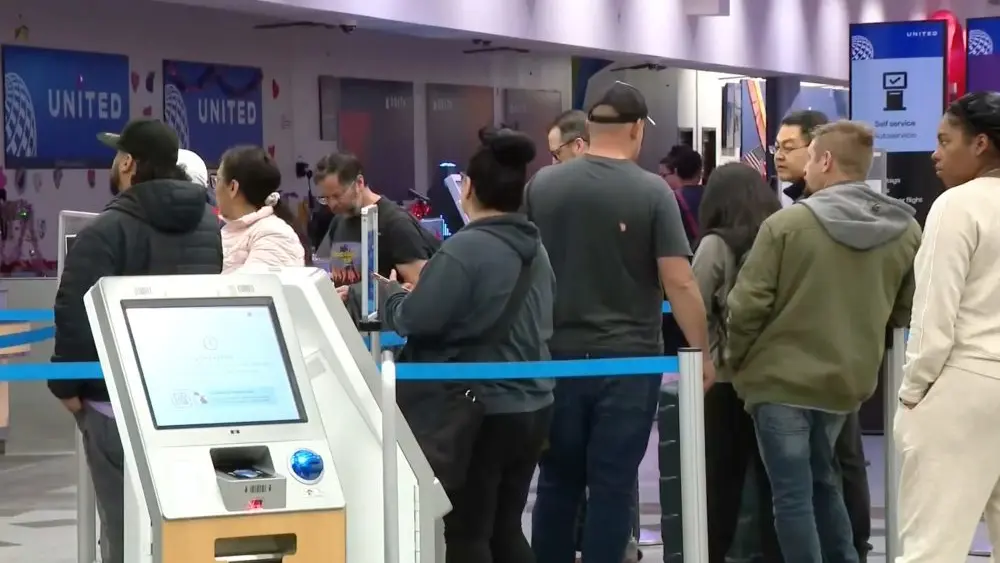 17710354984384033stmyzclzv-apn516747