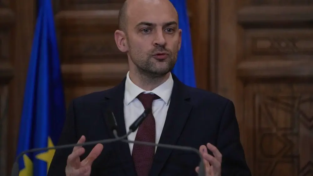 17717626947978018fm0i57tjr-apn429221