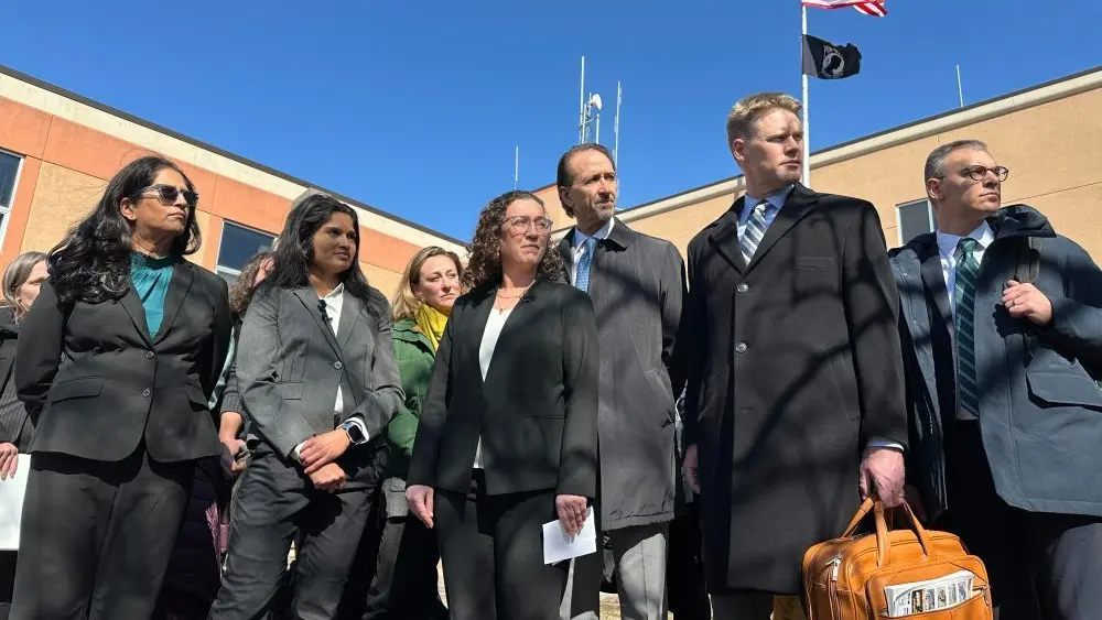 17720542977828159aqqvip9ue-apn365068