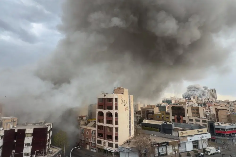 1772515100576903zbwnzmjirw-apn632041