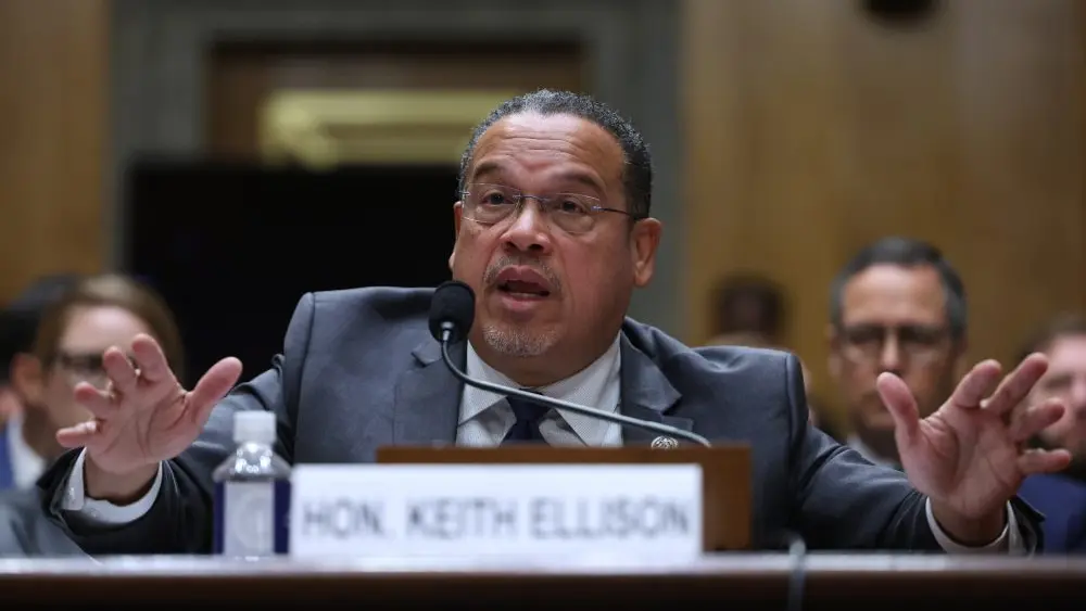 1772518696167632bn7pylut3v-apn66461