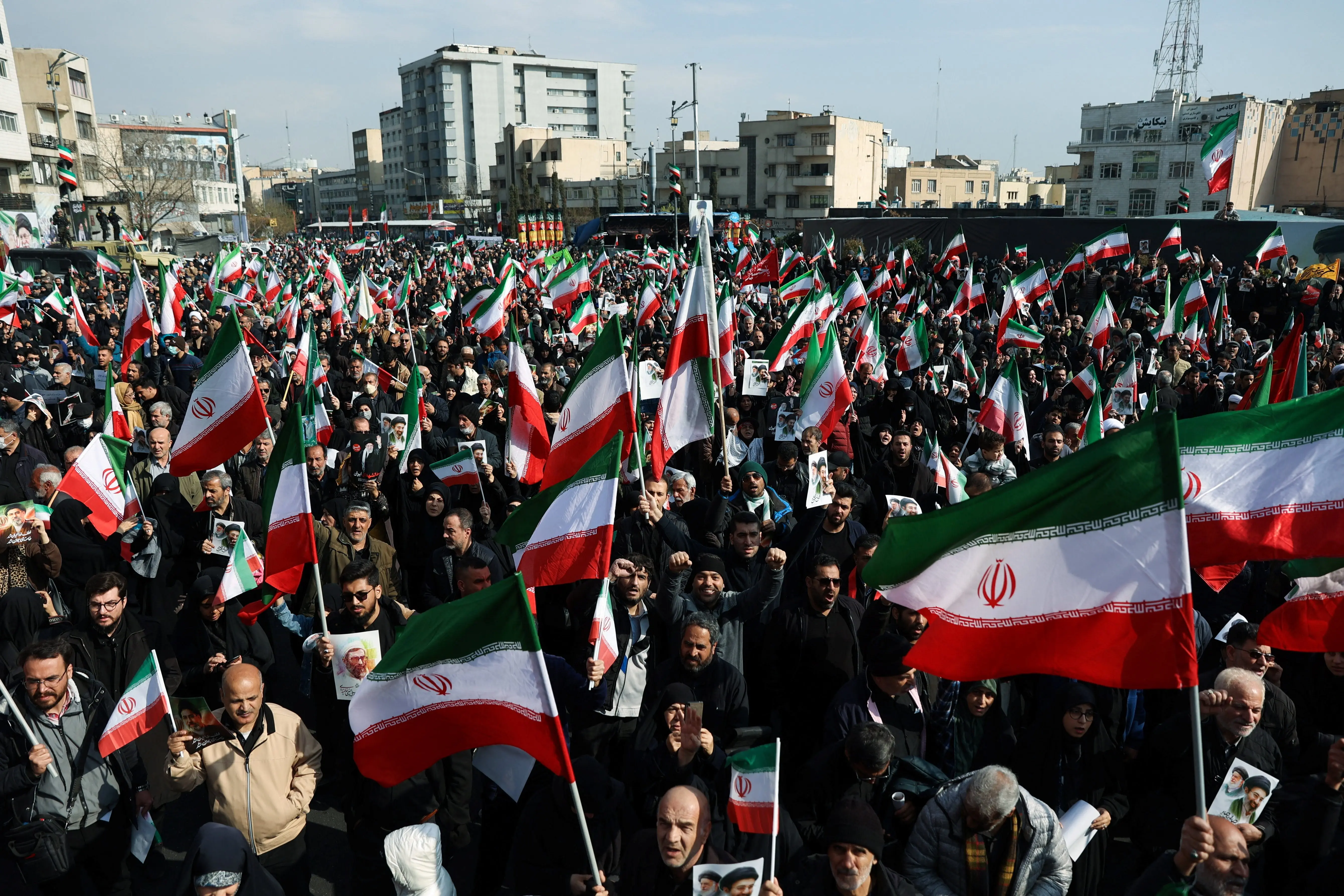 people-gather-in-support-of-irans-new-supreme-leader-mojtaba-khamenei-in-tehran