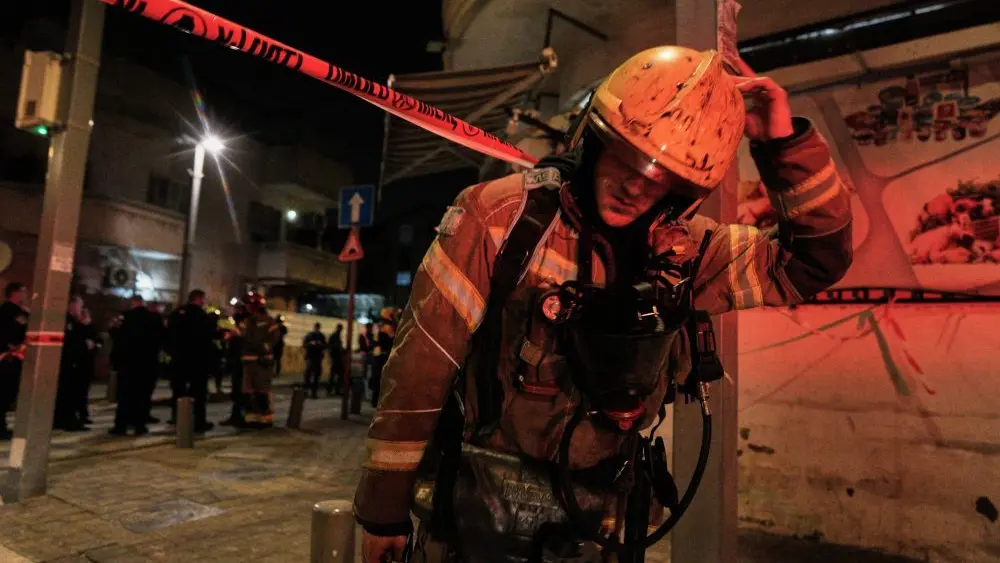 1774685897847698tyvoltluj2-apn501739