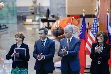 1776348332544422pw0rt9cxys442002