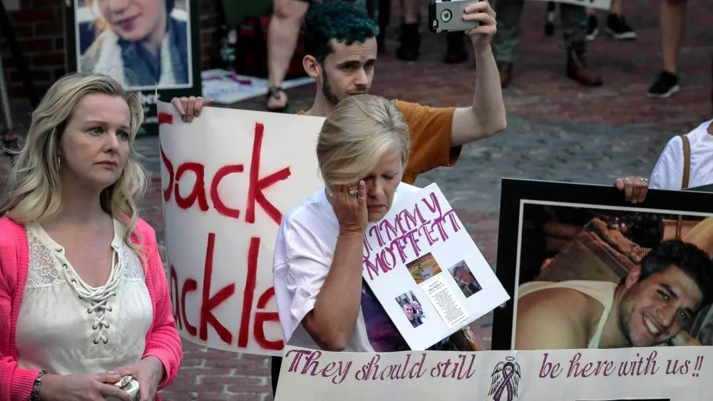 1776748696111978vq3uaw9jdq-apn797104