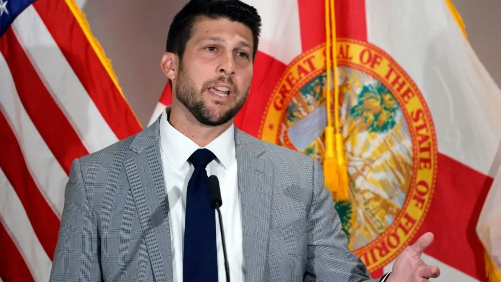 1776799096660234c63onn7d2l-apn830980