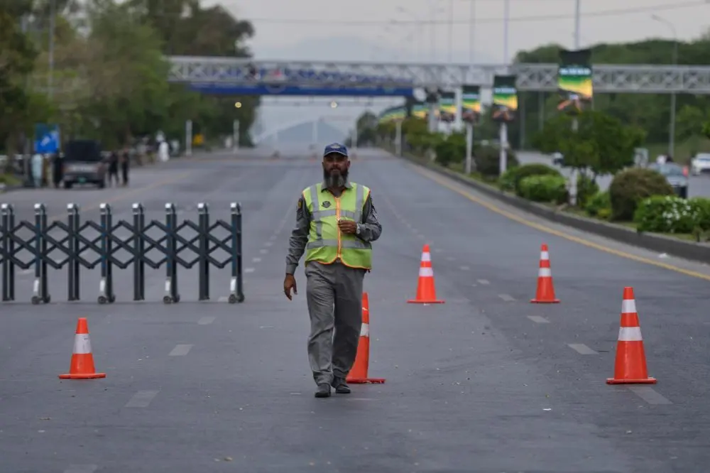 1777090700755602qbcwrtyndm-apn415671