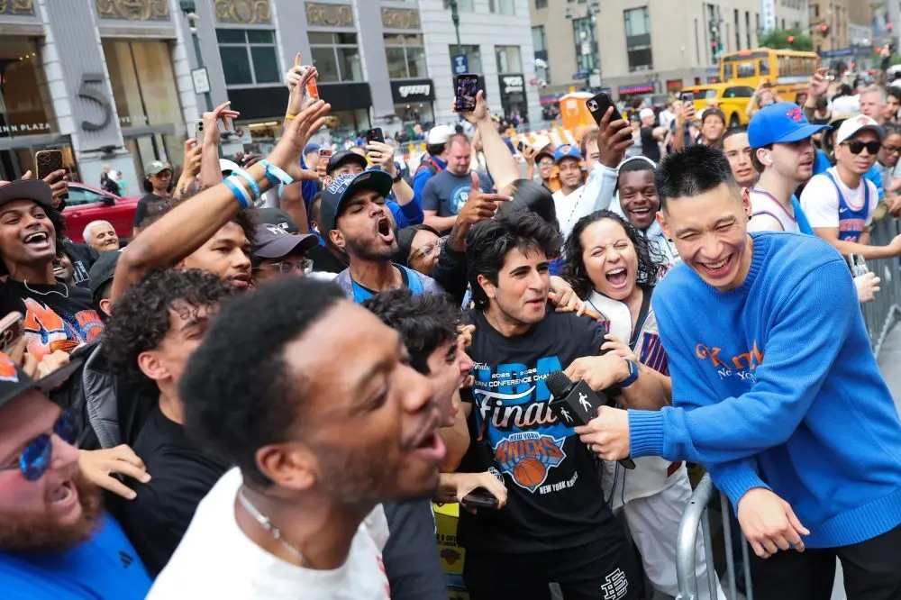 A dream day for New York fans with Knicks on the road to clinch