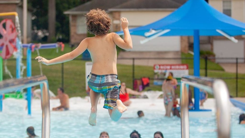 pool-swimming-springfield-greene-county-park-board