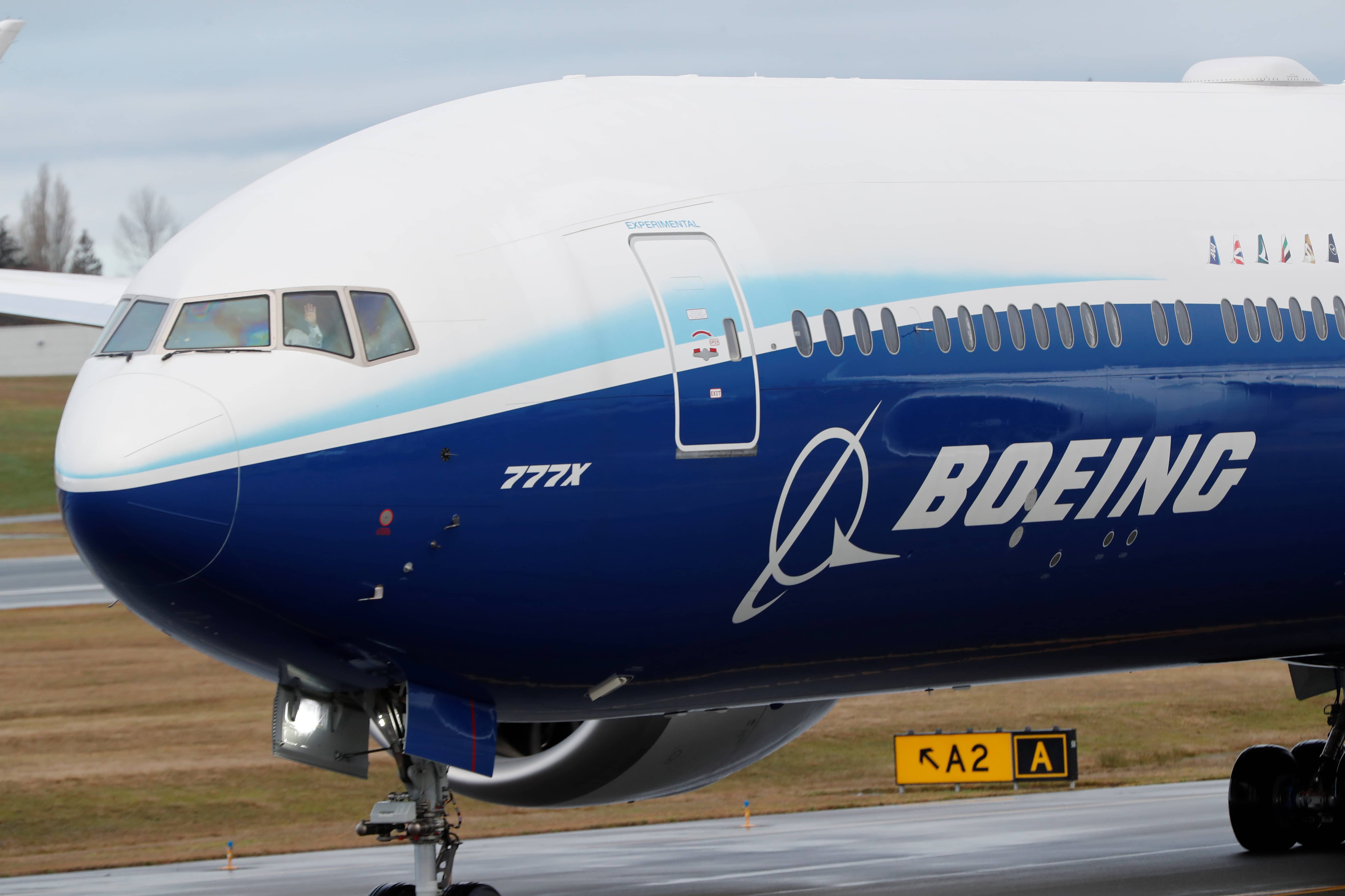 boeing-stages-the-first-flight-of-its-777x-plane-outside-seattle