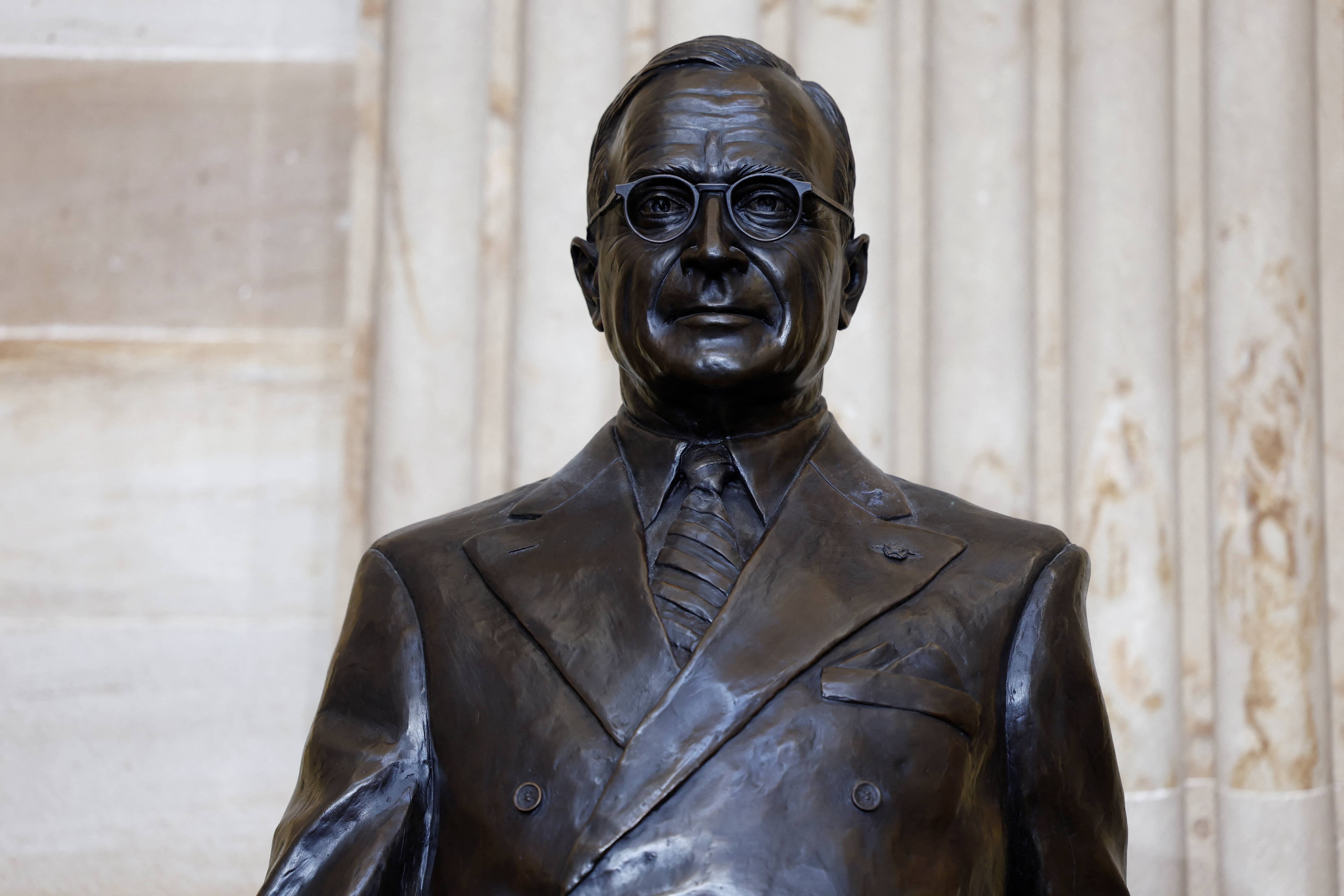 truman-statue-unveiled-at-u-s-capitol-in-washington