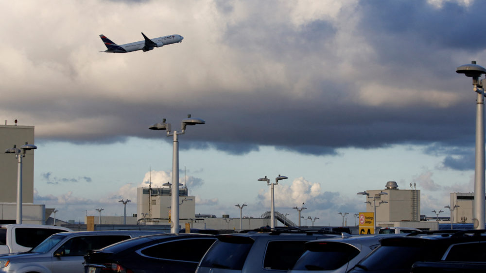 federal-aviation-administration-faa-slows-the-volume-of-airplane-traffic-over-florida