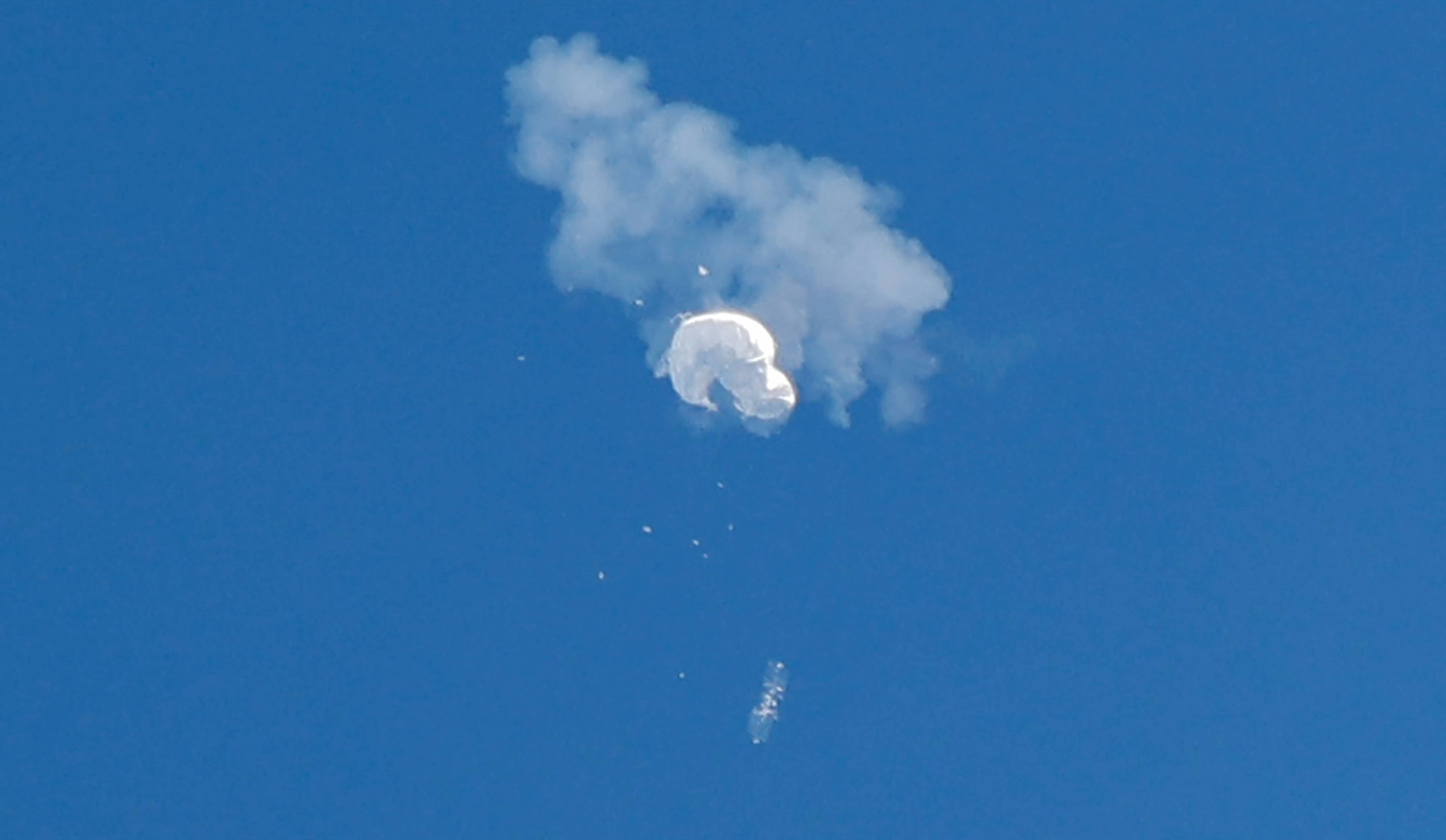 the-suspected-chinese-spy-balloon-drifts-to-the-ocean-after-being-shot-down-off-the-coast-in-surfside-beach