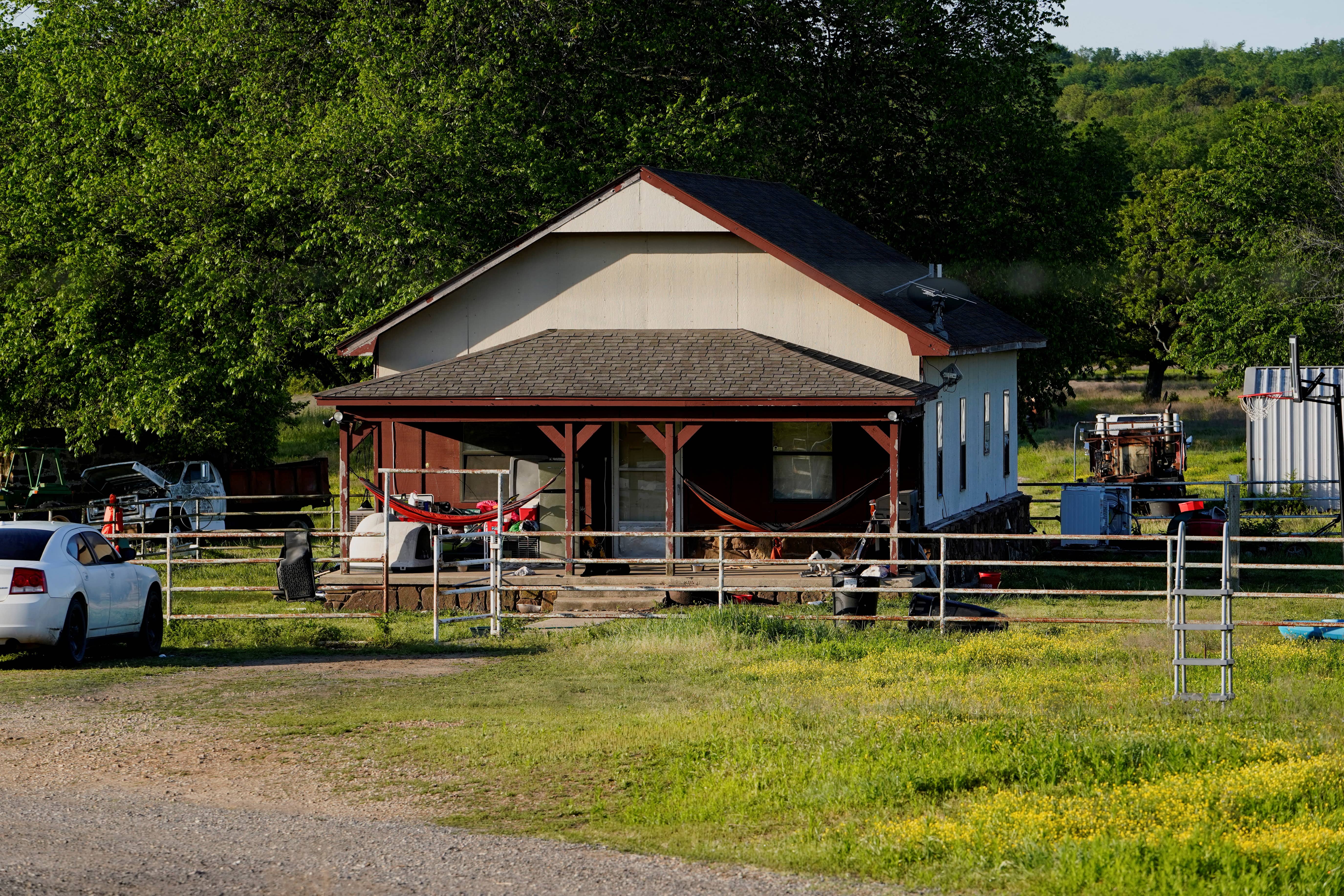 bodies-of-seven-people-found-on-a-property-in-henryetta