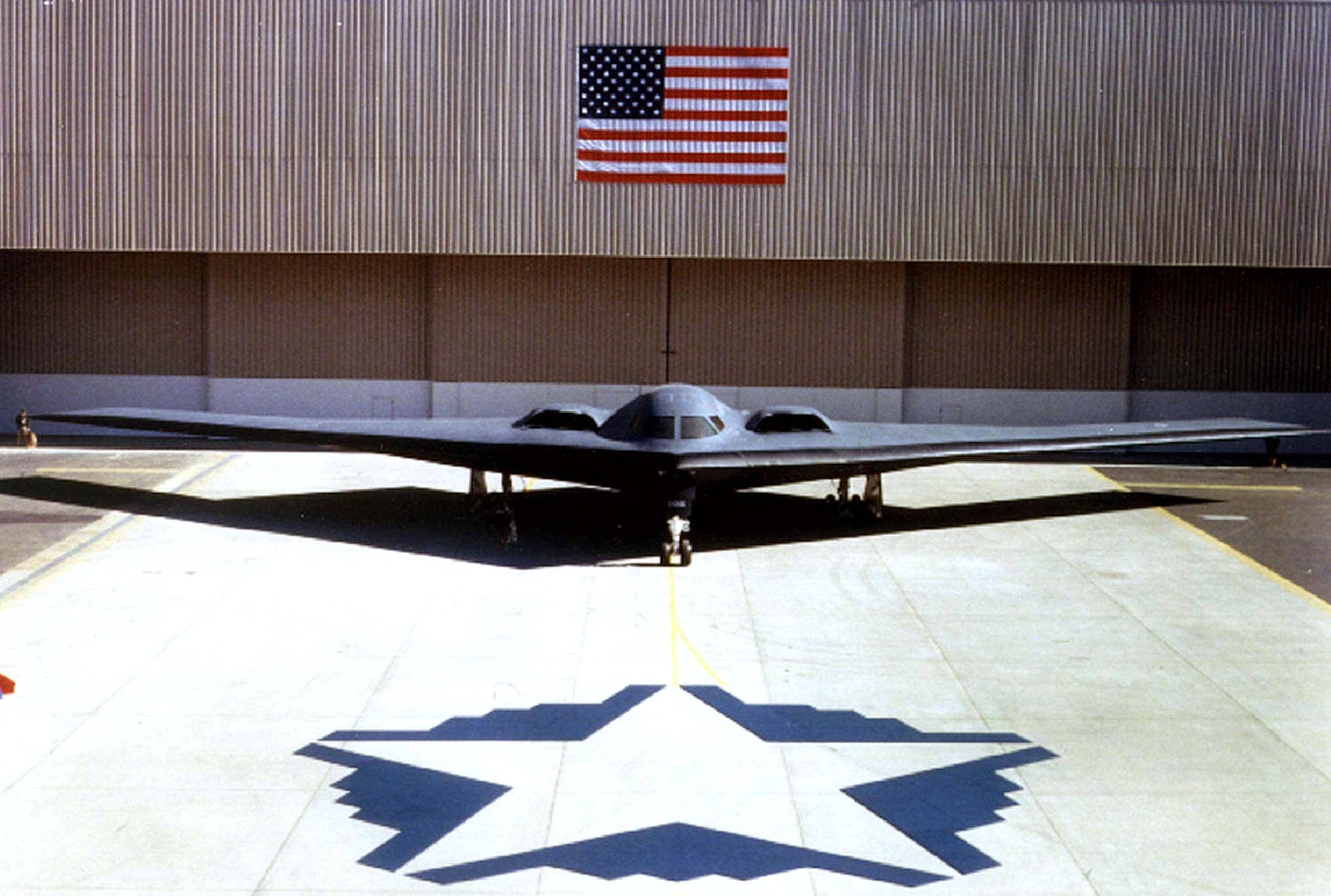 file-photo-26apr90-the-air-force-said-on-may-14-it-had-grounded-the-u-s-fleet-of-2-billion-b-2-s