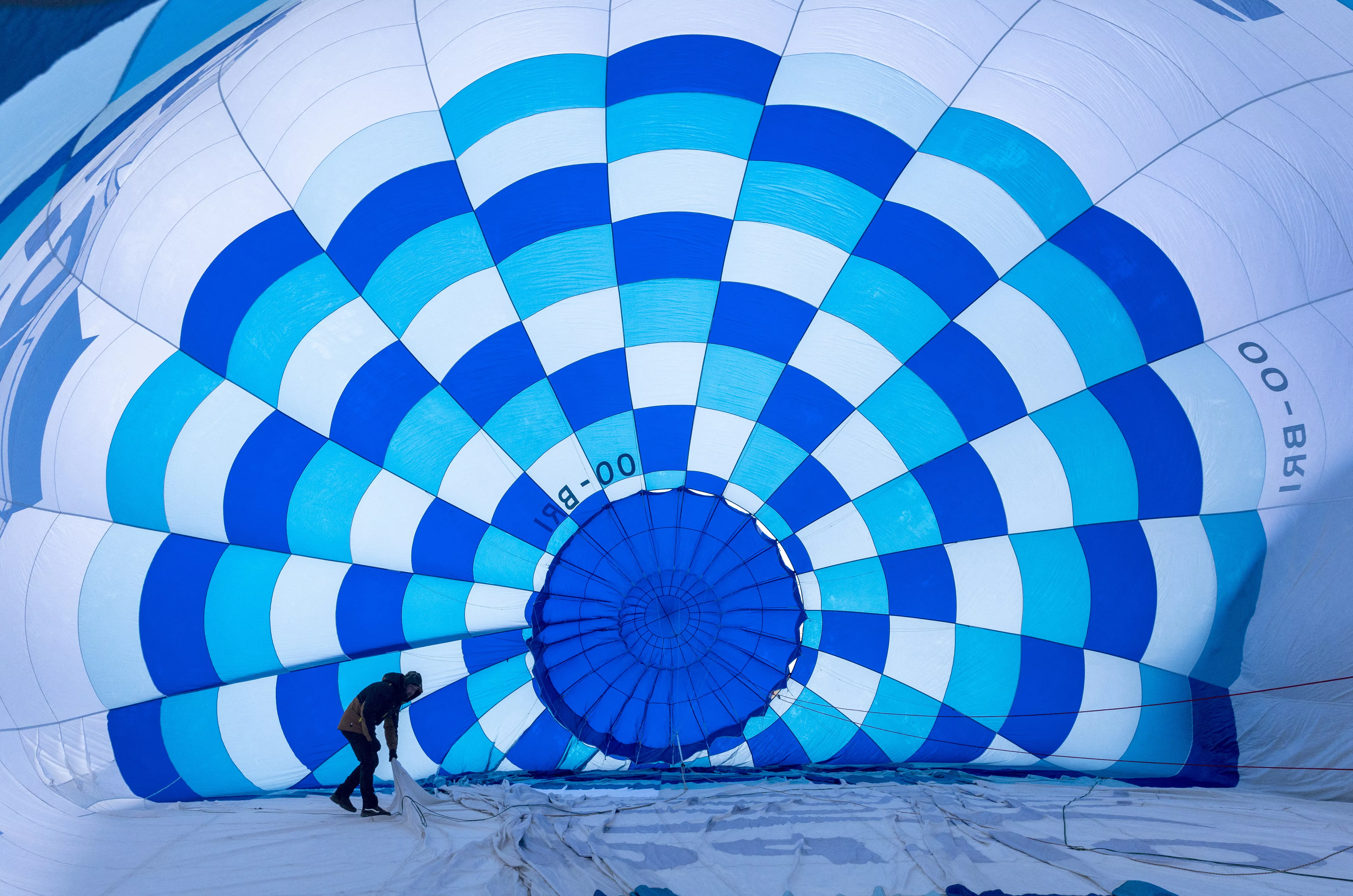 43rd-international-hot-air-balloon-festival-in-chateau-doex