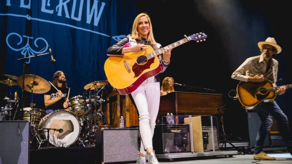 Sheryl Crow roasts Jason Aldean's 'Try That in a Small Town' - Los Angeles  Times