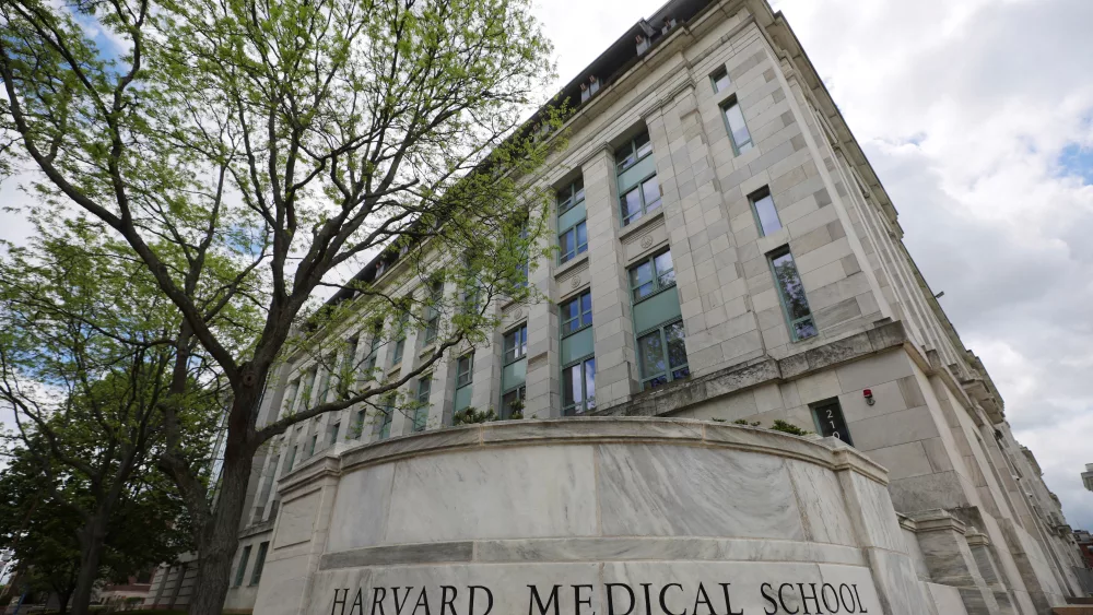 the-harvard-medical-school-sits-in-the-longwood-medical-area-in-boston