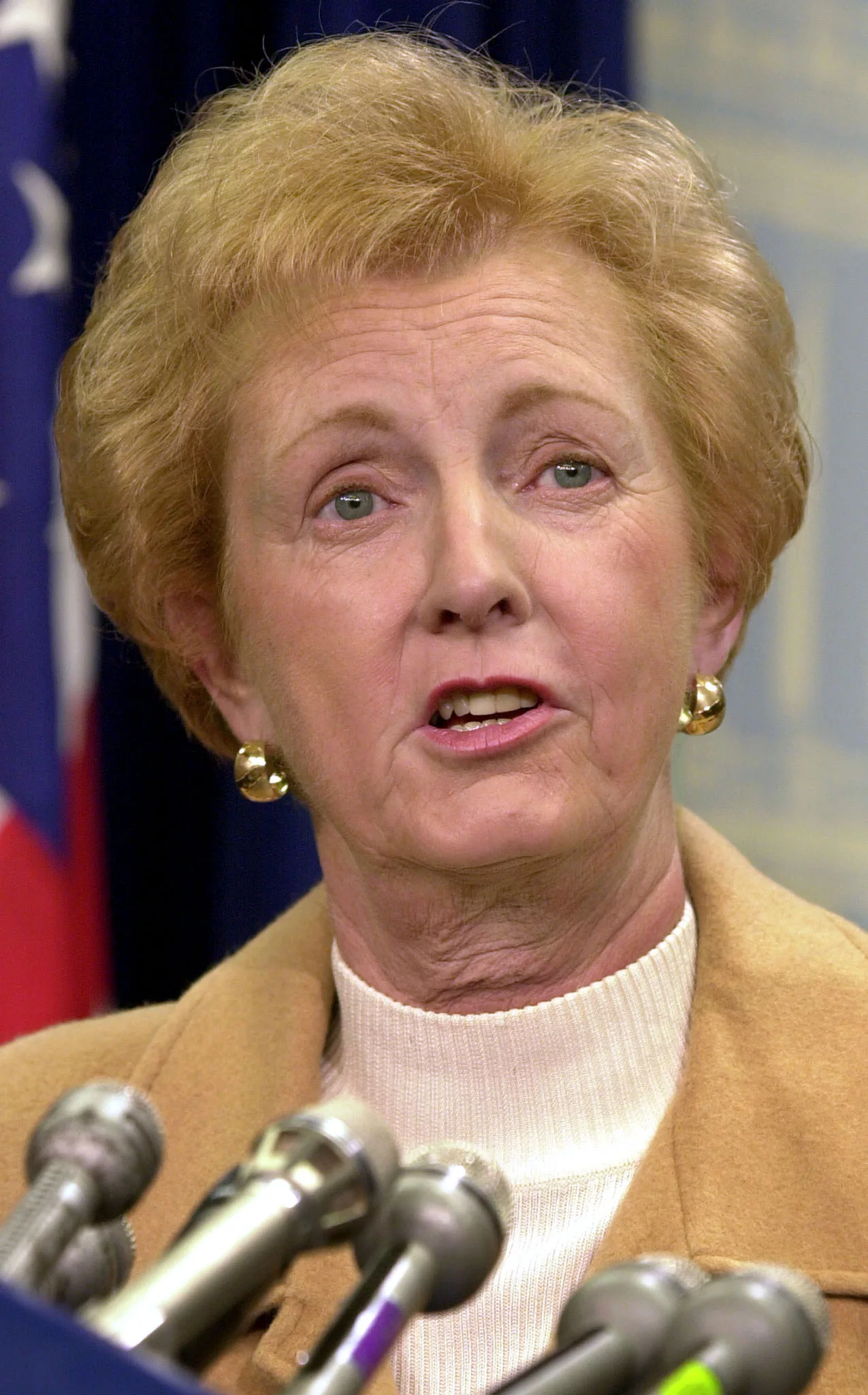 senator-jean-carnahan-at-press-conference-on-capitol-hill