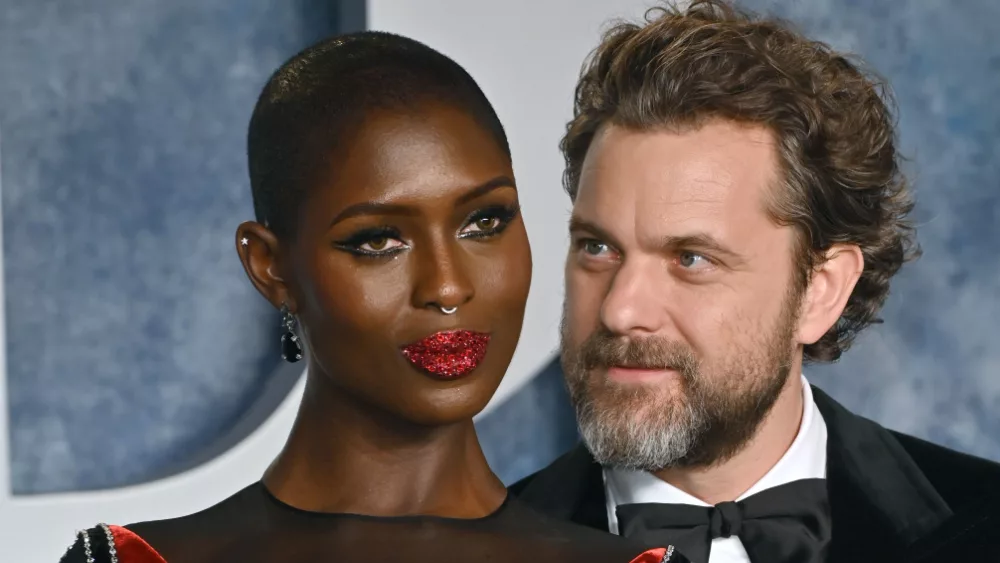 shutterstock_2275546671440971