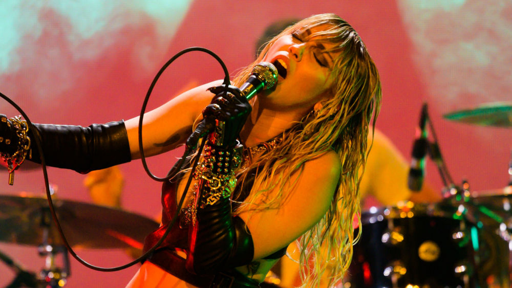 shutterstock_2004628160764934