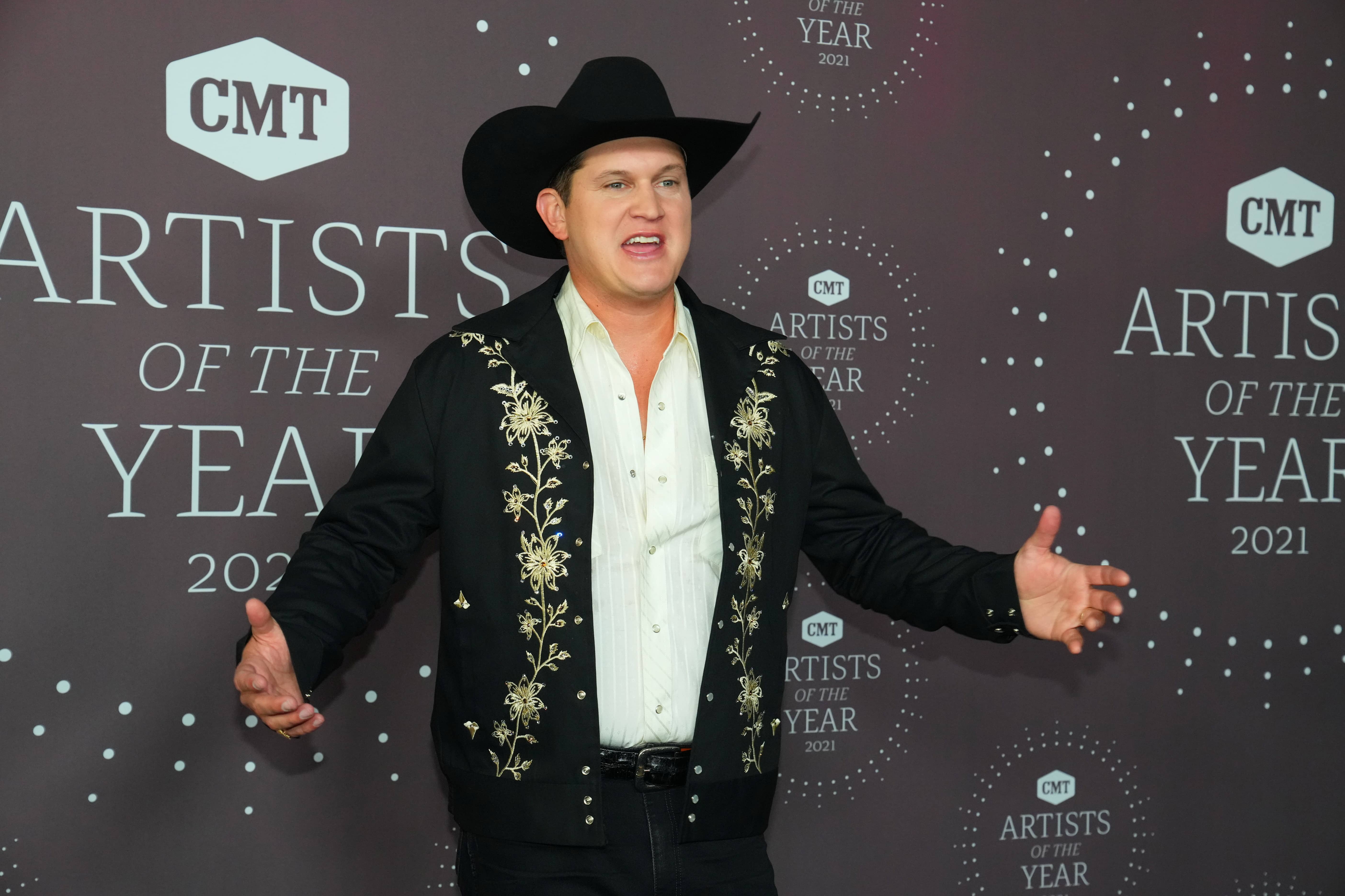 cmt-artists-of-the-year-award-show-in-nashville-tennessee-2