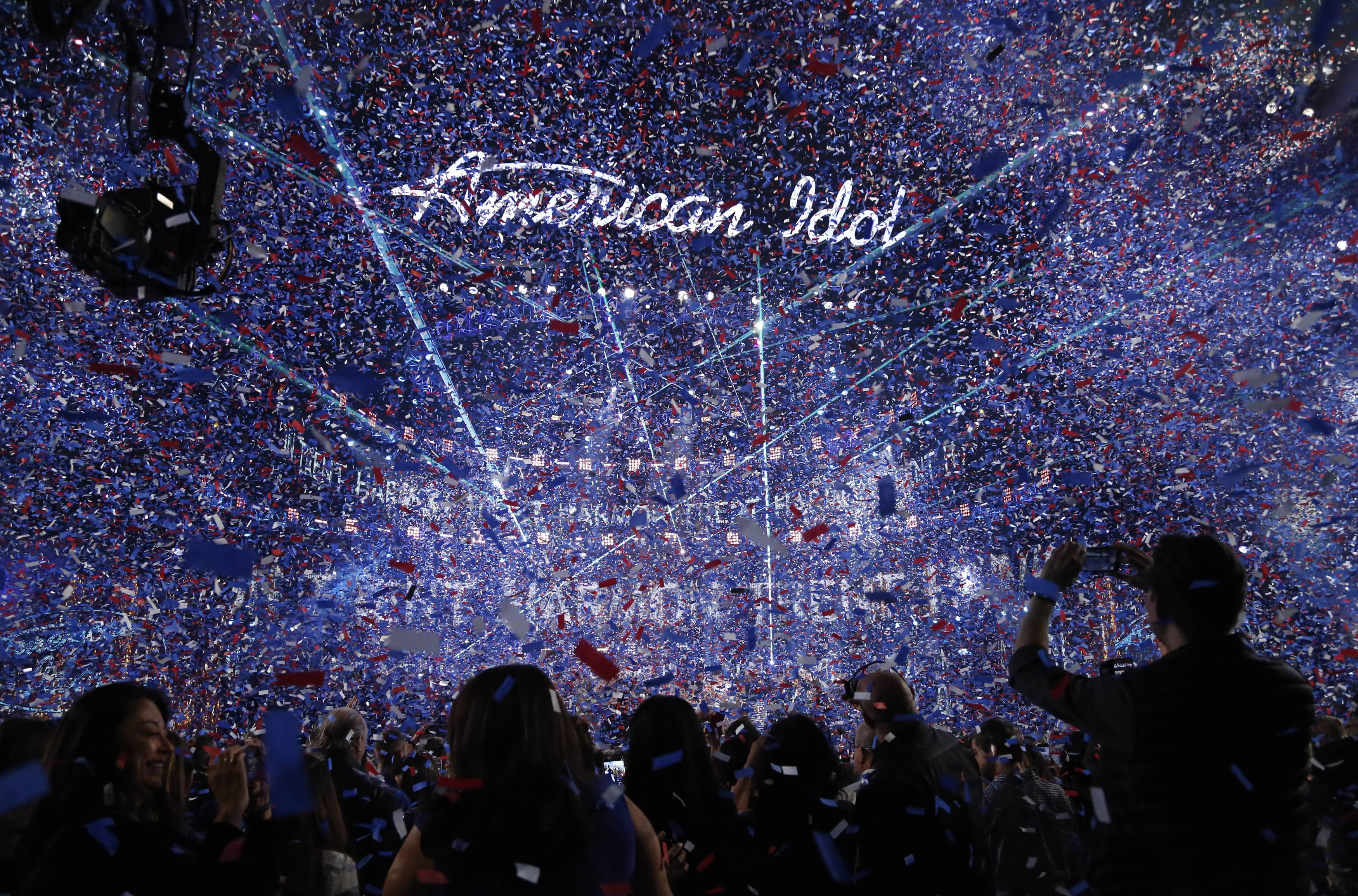 conclusion-of-the-american-idol-grand-finale-in-hollywood