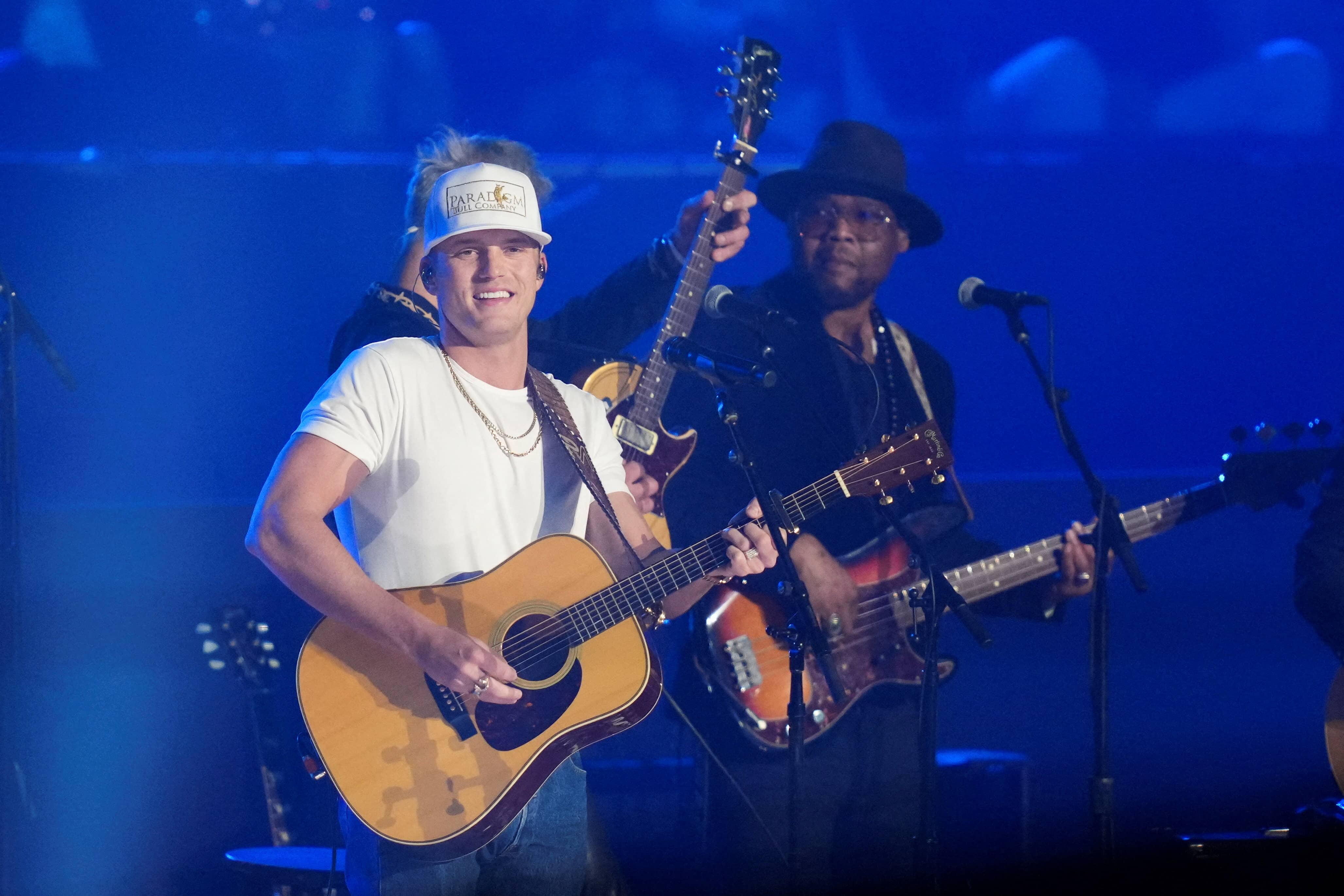 56th-annual-cmt-music-awards-in-nashville-5