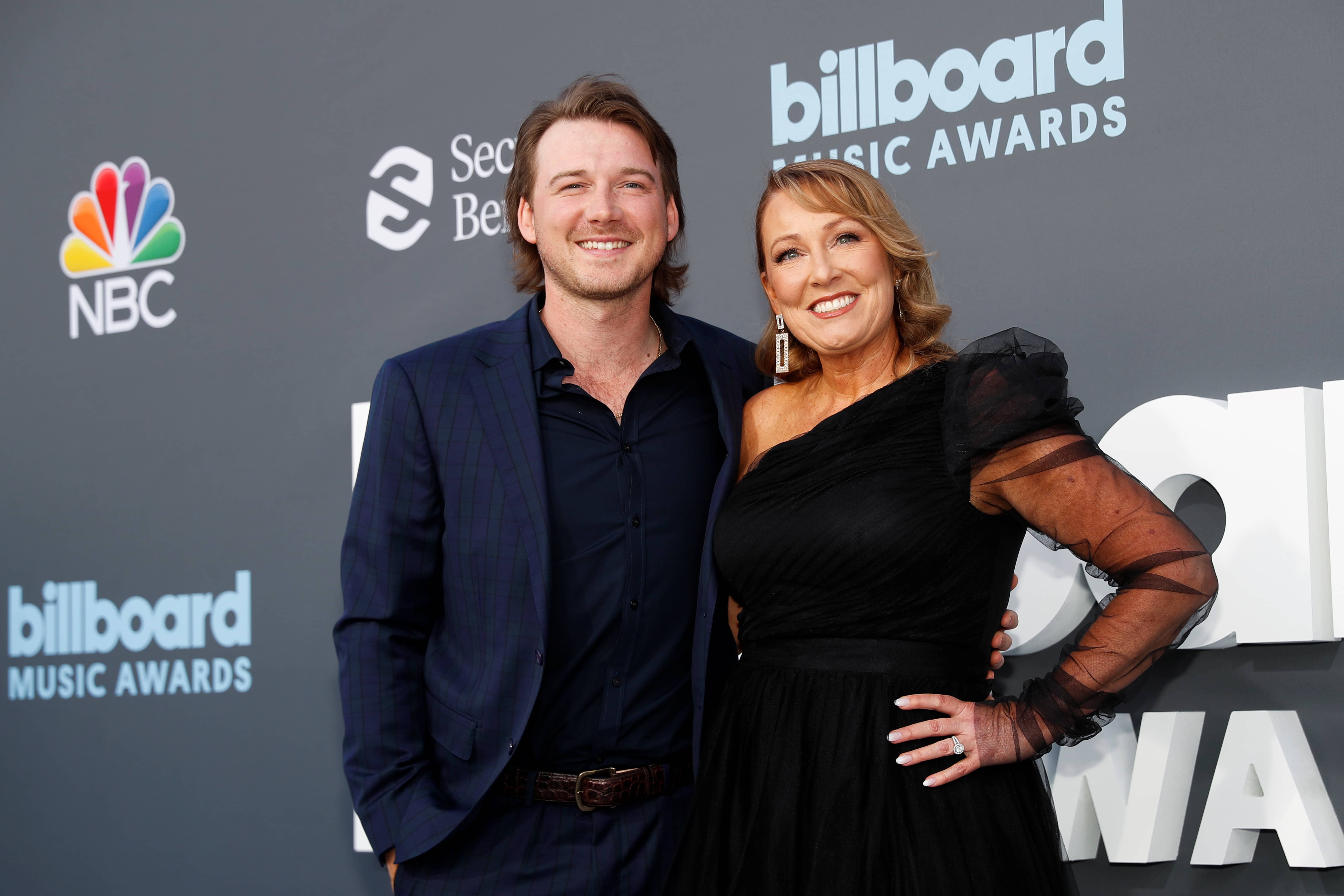 2022-billboard-music-awards-in-las-vegas-3