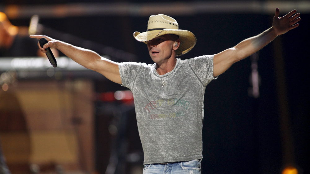 kenny-chesney-performs-during-the-2015-iheartradio-music-festival-at-the-mgm-grand-garden-arena-in-las-vegas