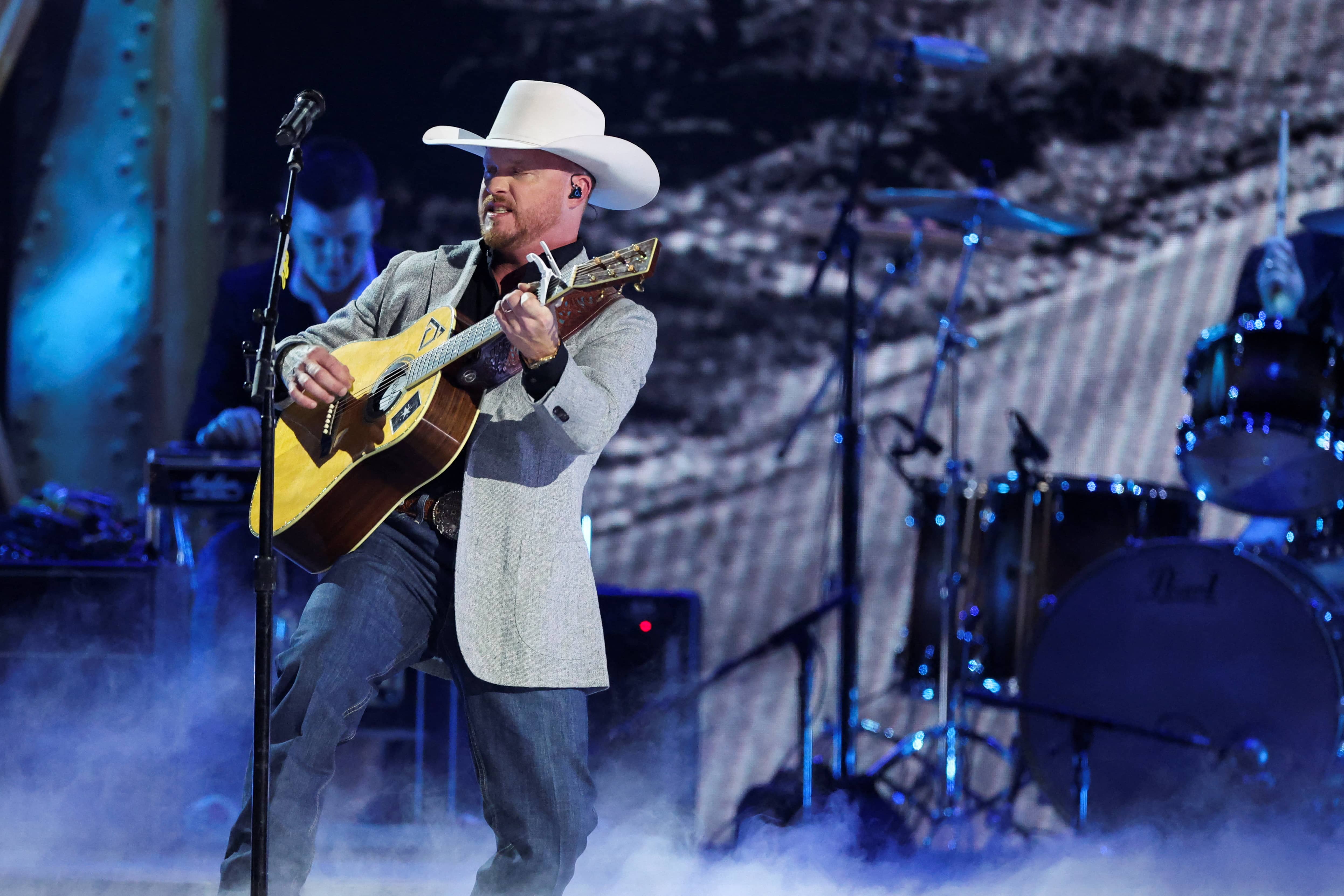 56th-annual-cma-awards-in-nashville-22