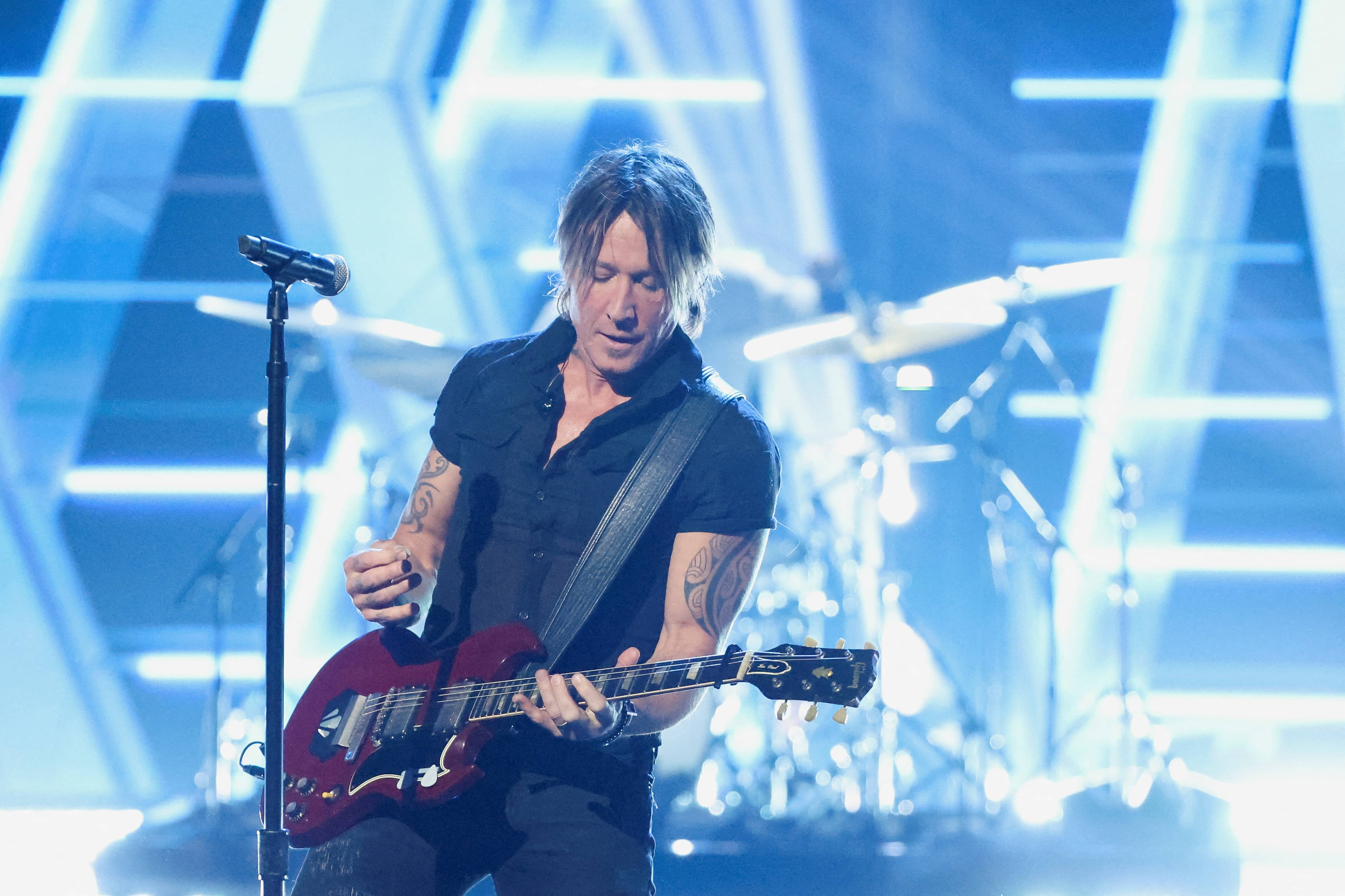 iheartradio-music-awards-in-los-angeles-5