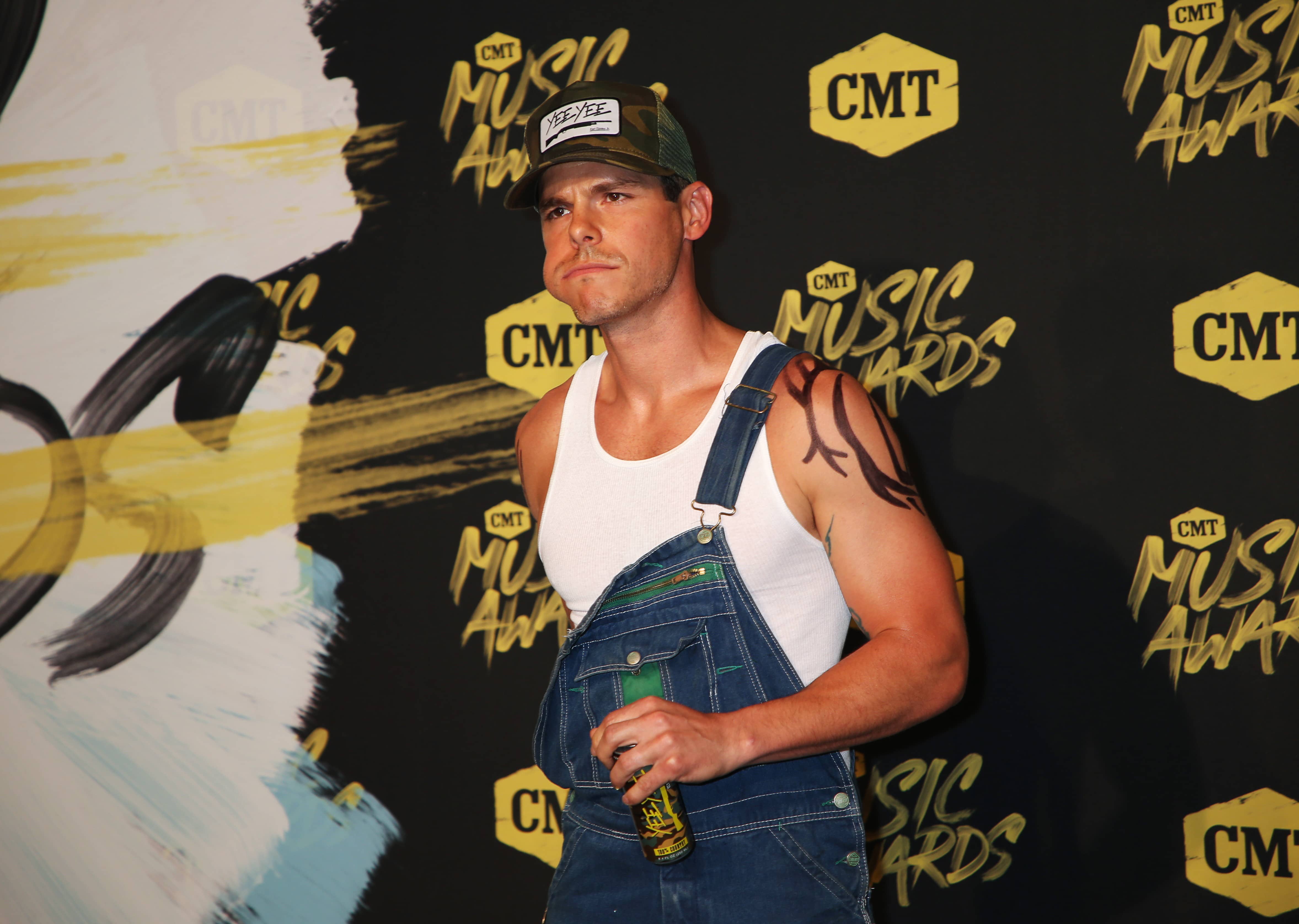 2018-cmt-music-awards-arrivals-nashville-tennessee-u-s-3