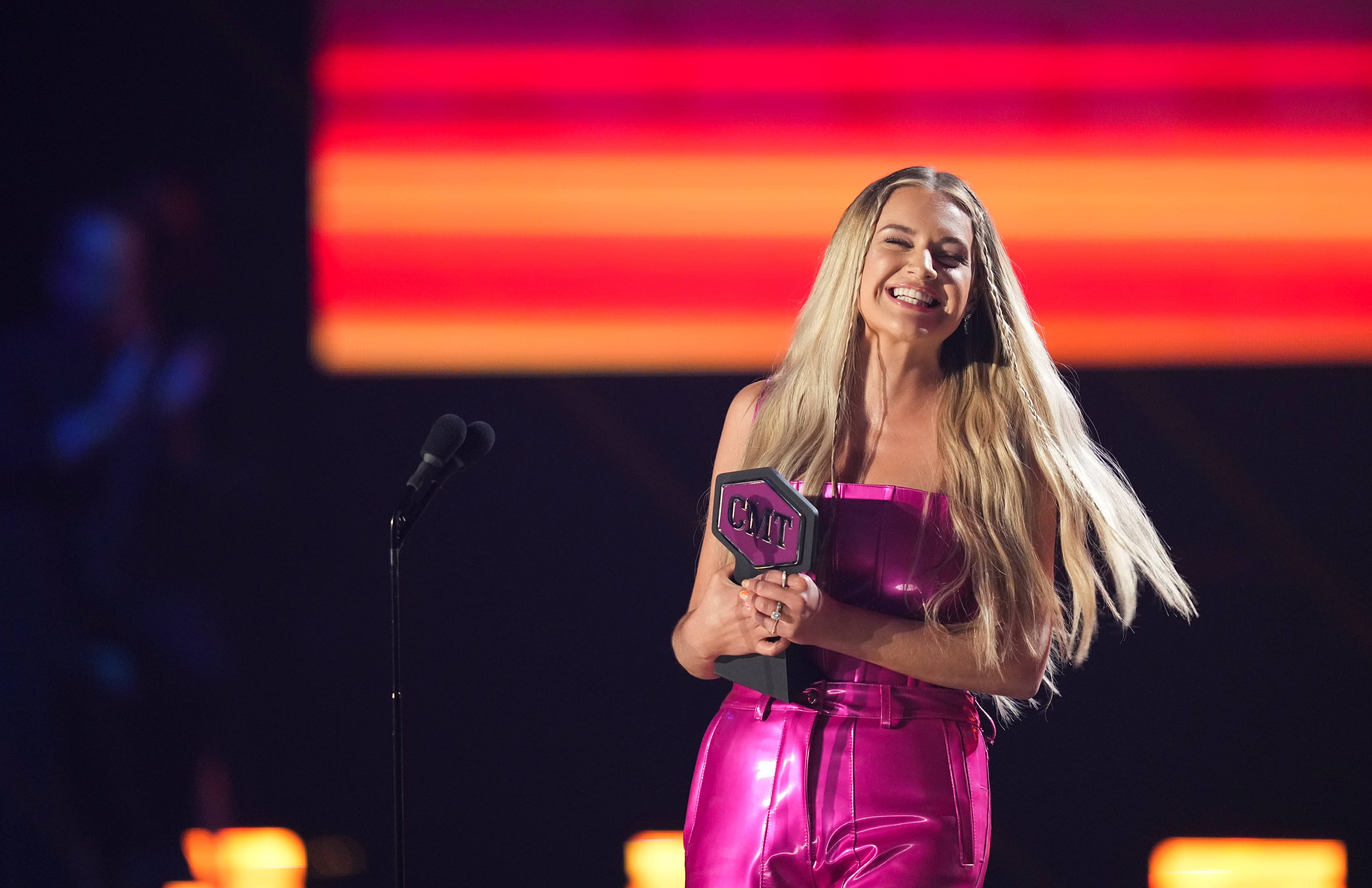 the-2021-cmt-music-awards-at-bridgestone-arena-in-nashville-2